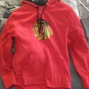 Red 'Majestic' Chicago Blackhawks hoodie- Men's M